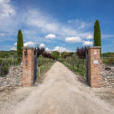 Casa Borgo Di Calmasino *