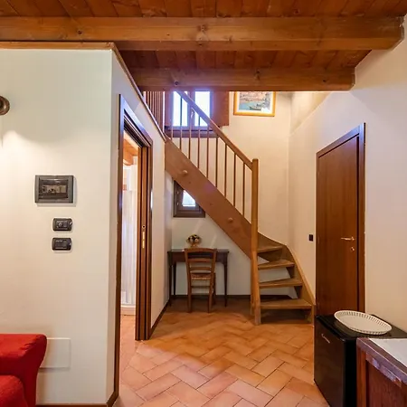 Daire Casa Borgo Di Calmasino *